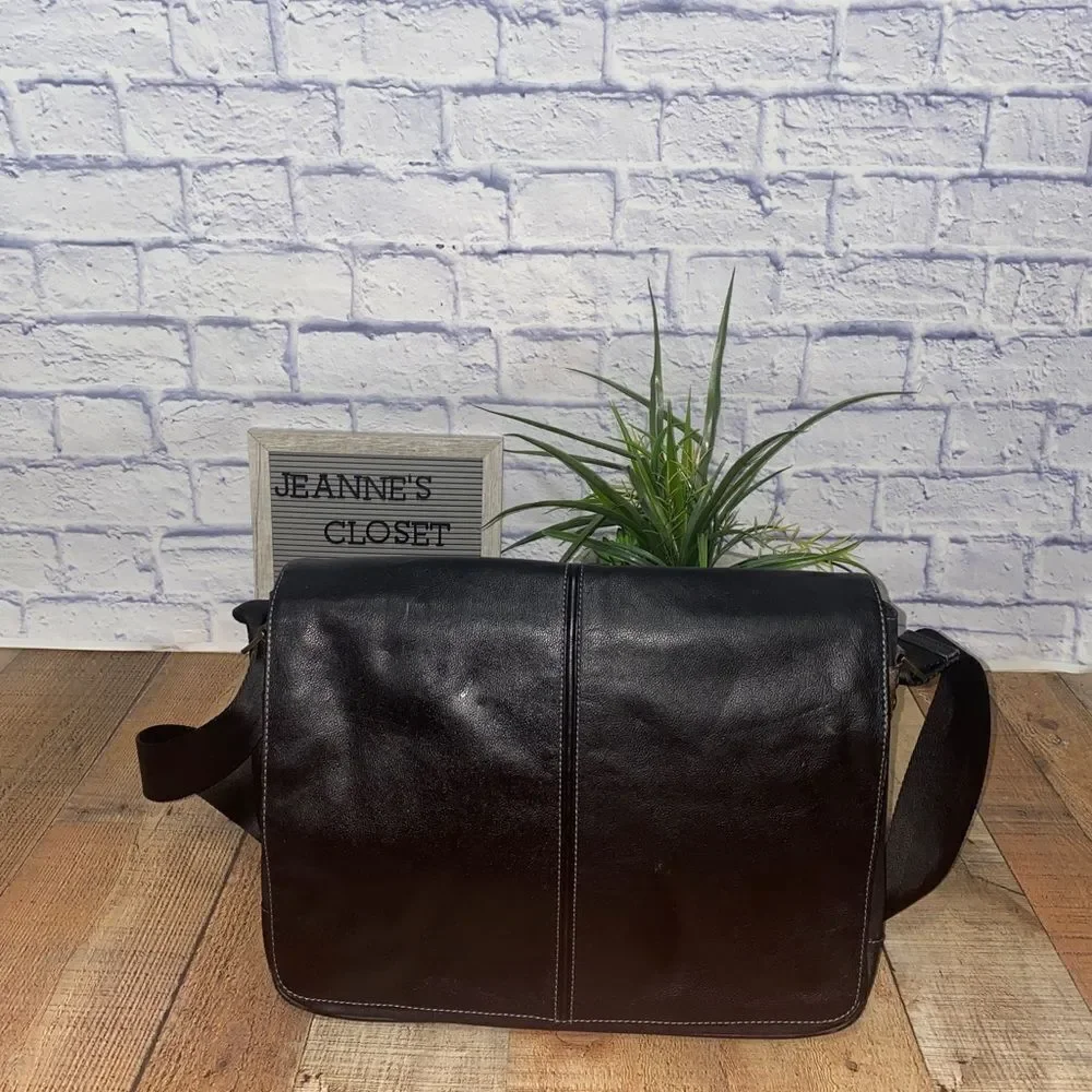 Boconi Black Leather Garth Slim Mailbag Messenger Laptop Bag with Shoulder Strap